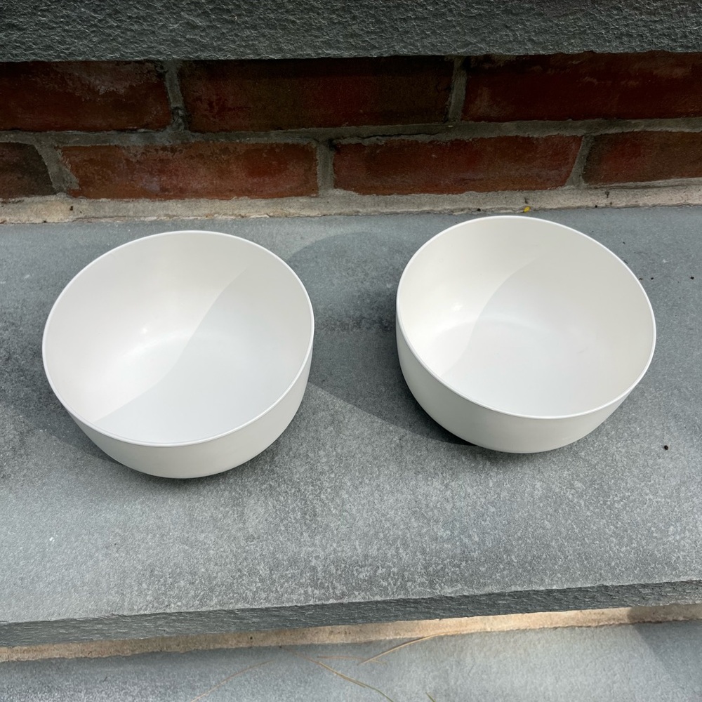 Set of 2 Melamine Outdoor/Indoor Tableware - Picture 2 of 6